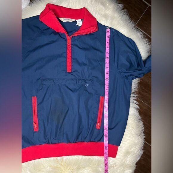 L.L Bean navy blue w/red trim vintage pullover sz large - Picture 5 of 6